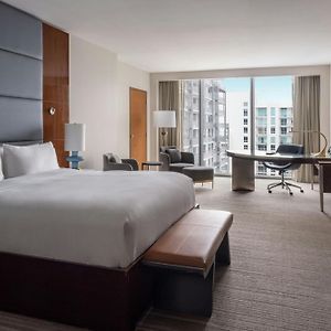 Deluxe Zimmer mit Kingsize-Bett